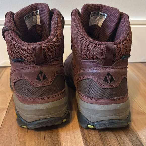 Women’s Vasque Talus AT Ultradry size 8. Lightly worn and in great condition. - Picture 4 of 4
